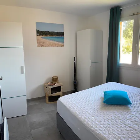 Alizo Apartment Lecci